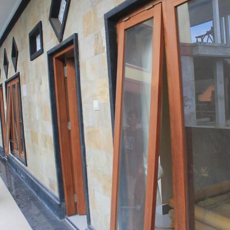 Waterfall Guest House Sukawati  Exterior photo