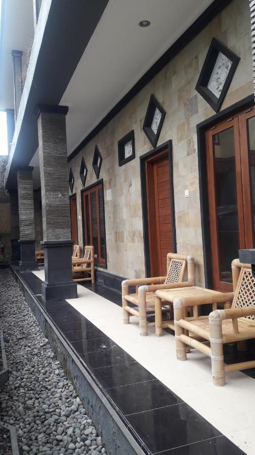 Waterfall Guest House Sukawati  Exterior photo
