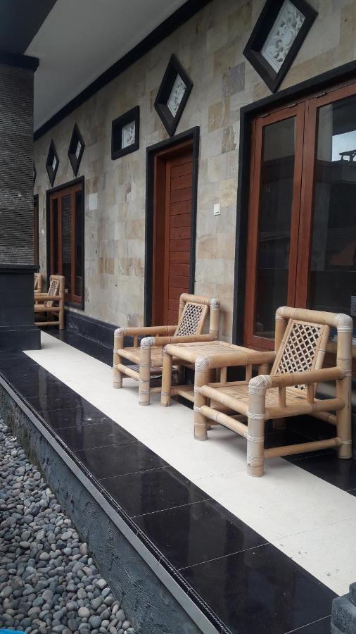 Waterfall Guest House Sukawati  Exterior photo